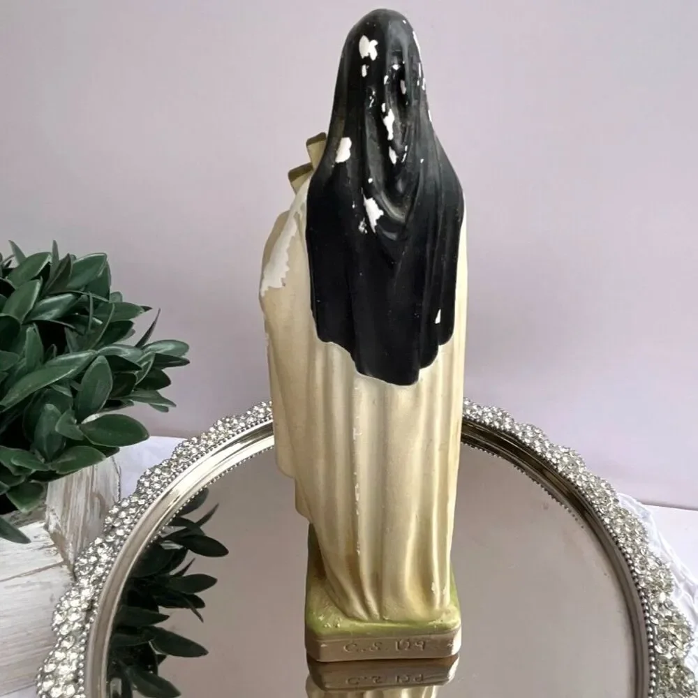 Saint Theresa of Lisieux vintage chalkware statue, plaster figure; beautiful - Picture 5 of 7